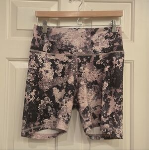 Adidas Women's Yoga Studio Printed 6" Biker Shorts